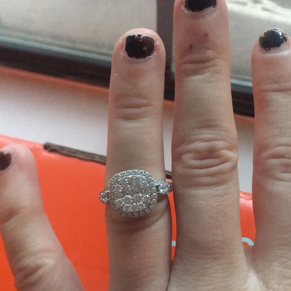 Wedding ring and bands size 6 - Picture 4 of 8